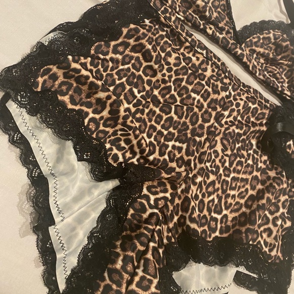 Fashion Nova PJ set NWT - Picture 2 of 10